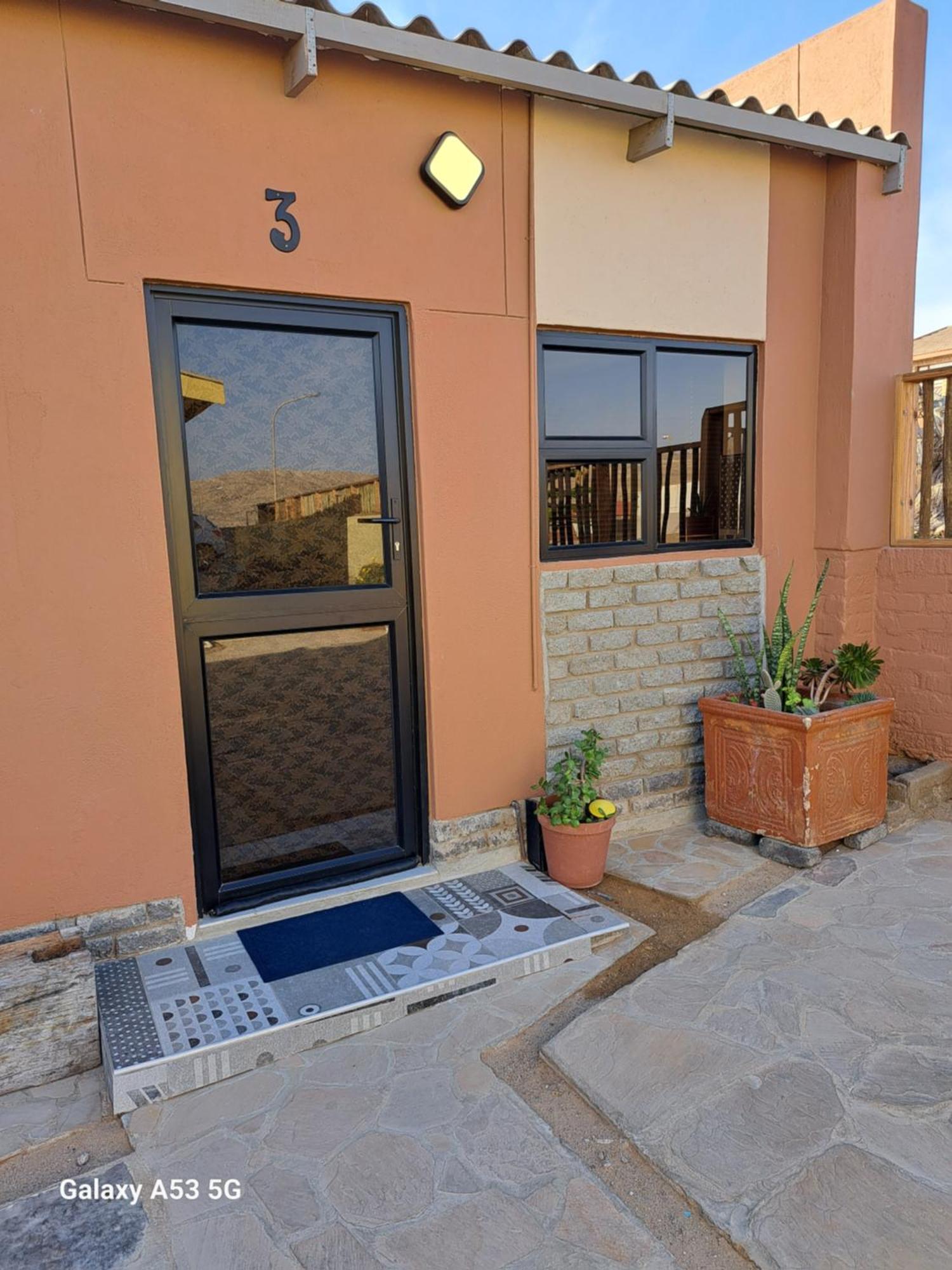2Fiftysix On Second Daire Lüderitz Dış mekan fotoğraf